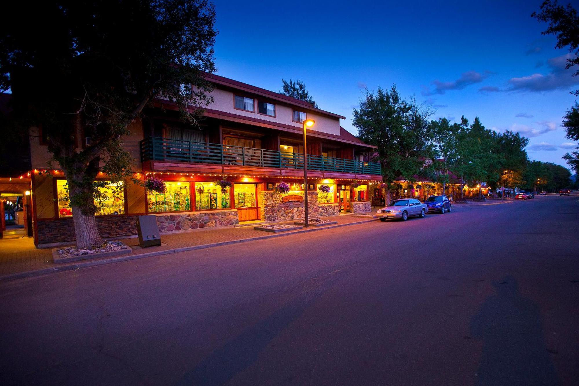 Bayshore Inn & Spa Waterton Park Dış mekan fotoğraf