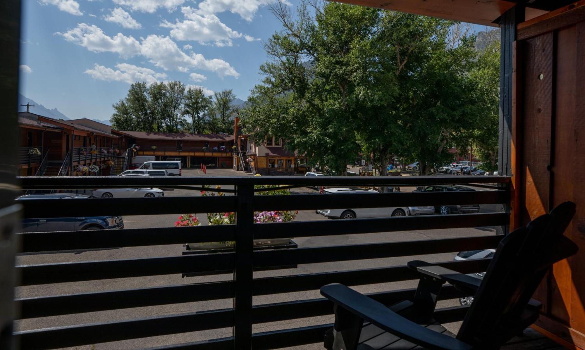 Bayshore Inn & Spa Waterton Park Dış mekan fotoğraf